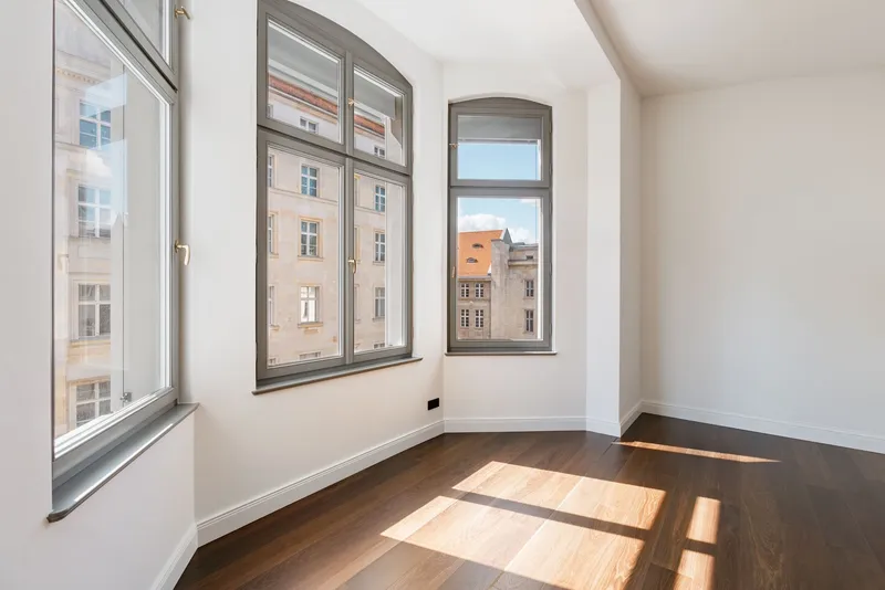 Wohnen mit Charakter: 3-Zimmer-Wohnung in der Glinkastraße — photo 1